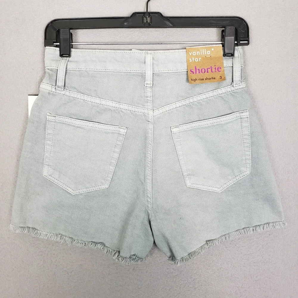 Vanilla Star High Rise Shortie Shorts Light Blue Denim Frayed Western Size 3 NWT
